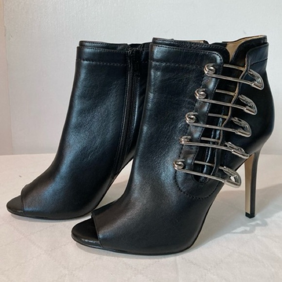 Katy Perry Women's Black 100mm Unity Pins Leather Ankle Boots Size 40.5 - Picture 9 of 16